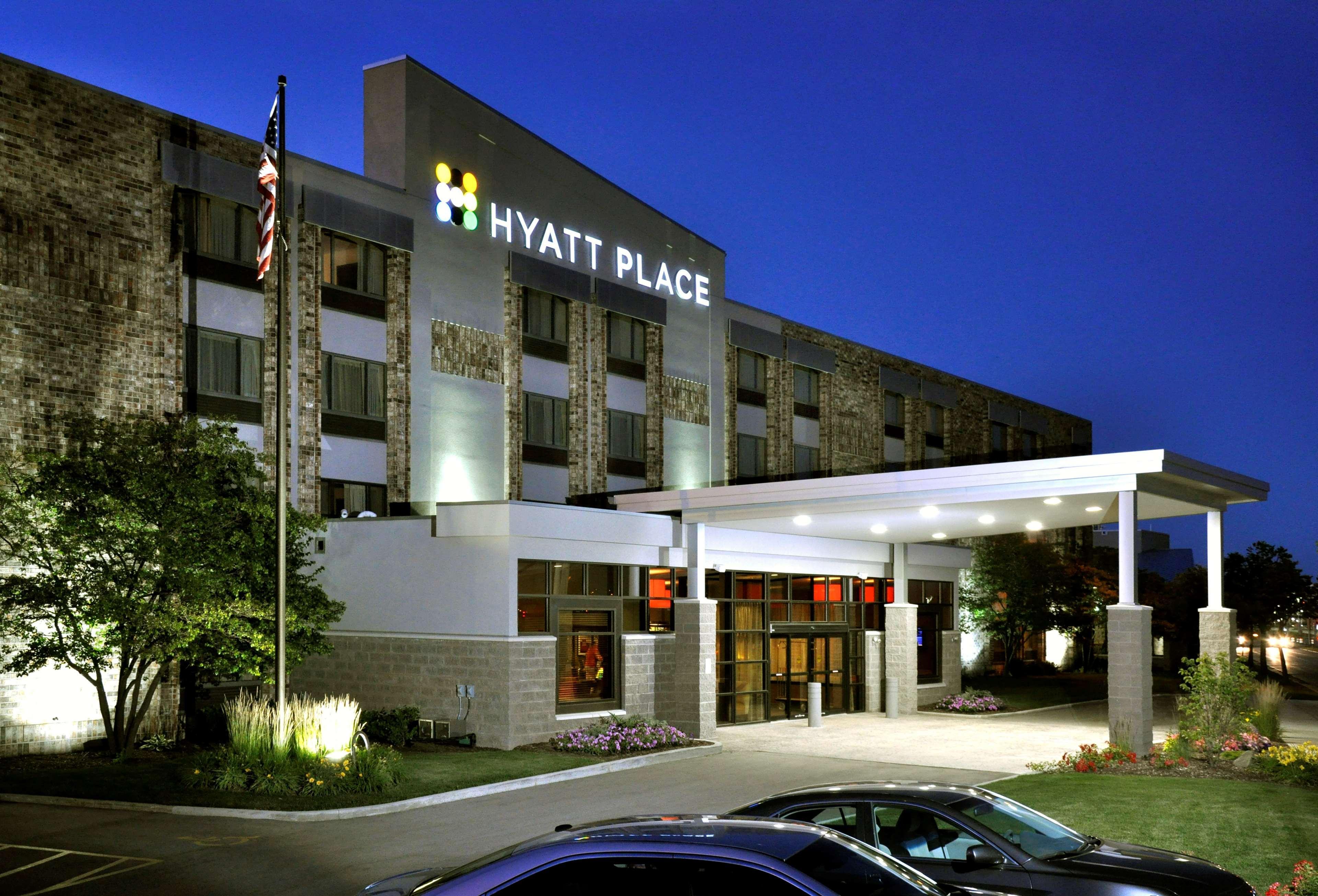 Hyatt Place Milwaukee Airport Exterior photo