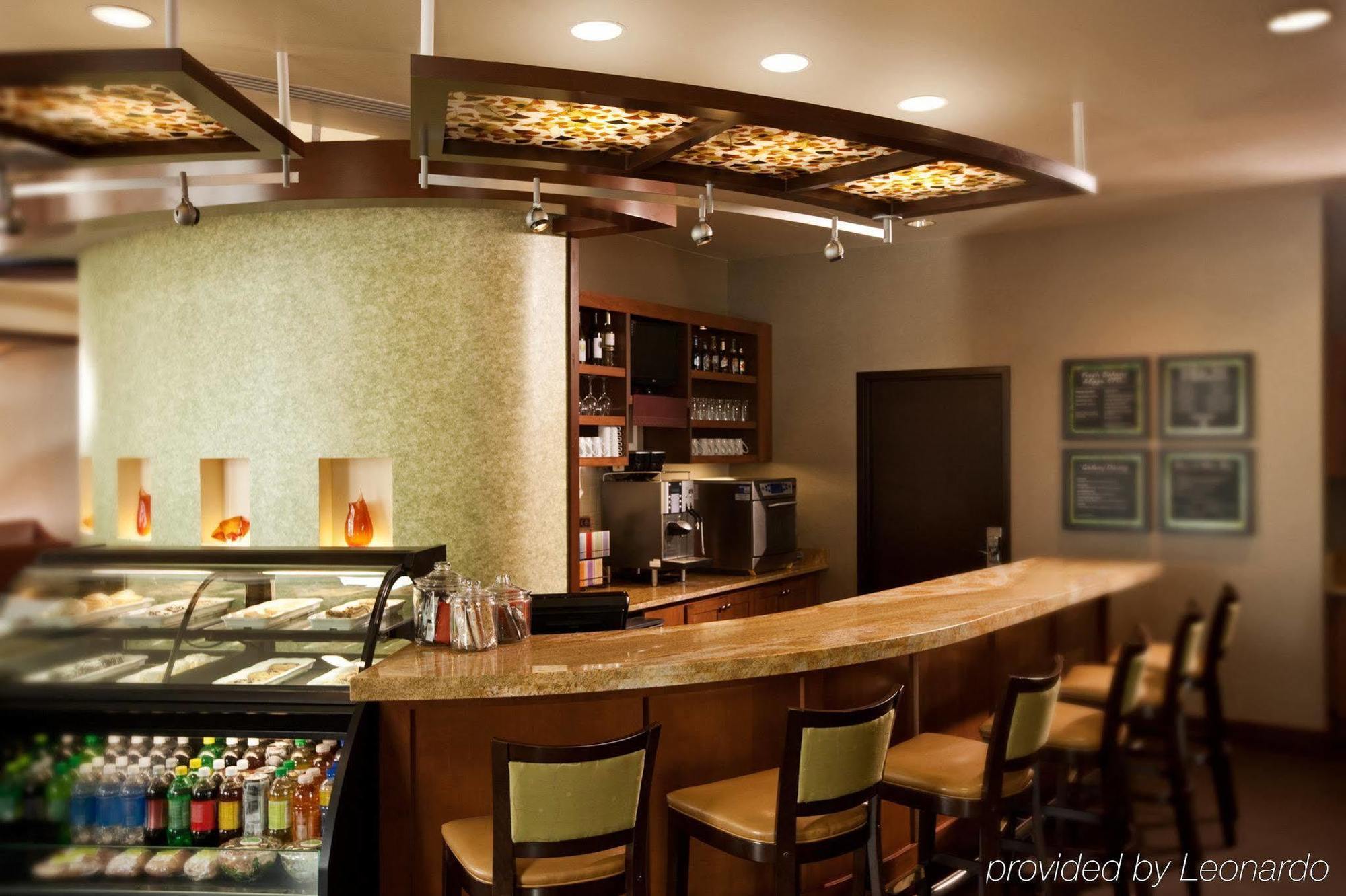 Hyatt Place Milwaukee Airport Restaurant photo
